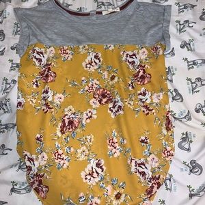 Shirt with flower prints